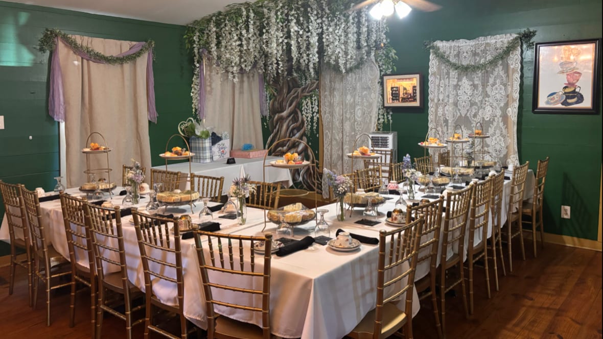 The Tea Kettle Cafe