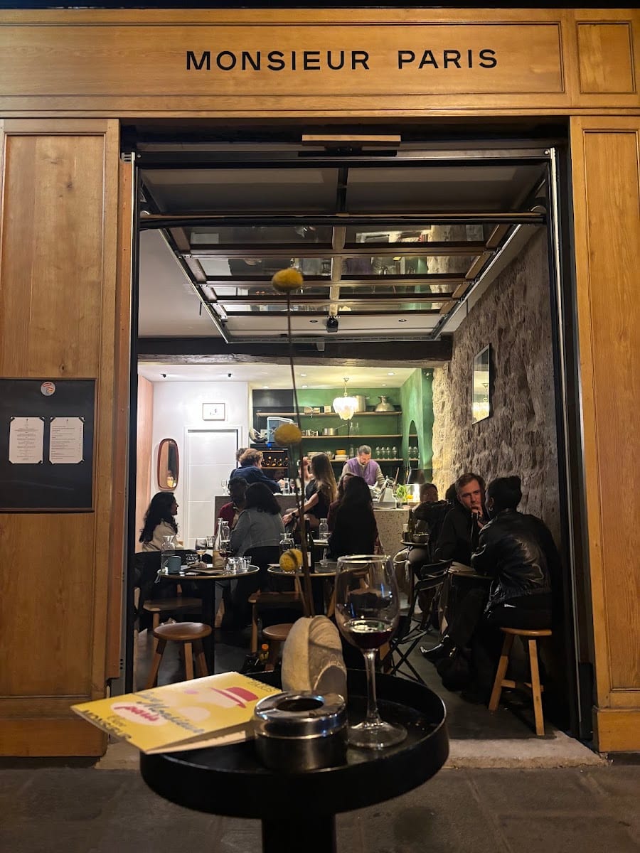 Cave Monsieur Paris
