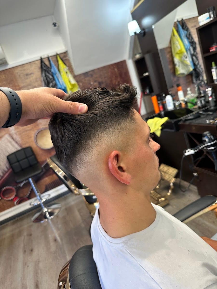 Toni's Barbers, photo 2