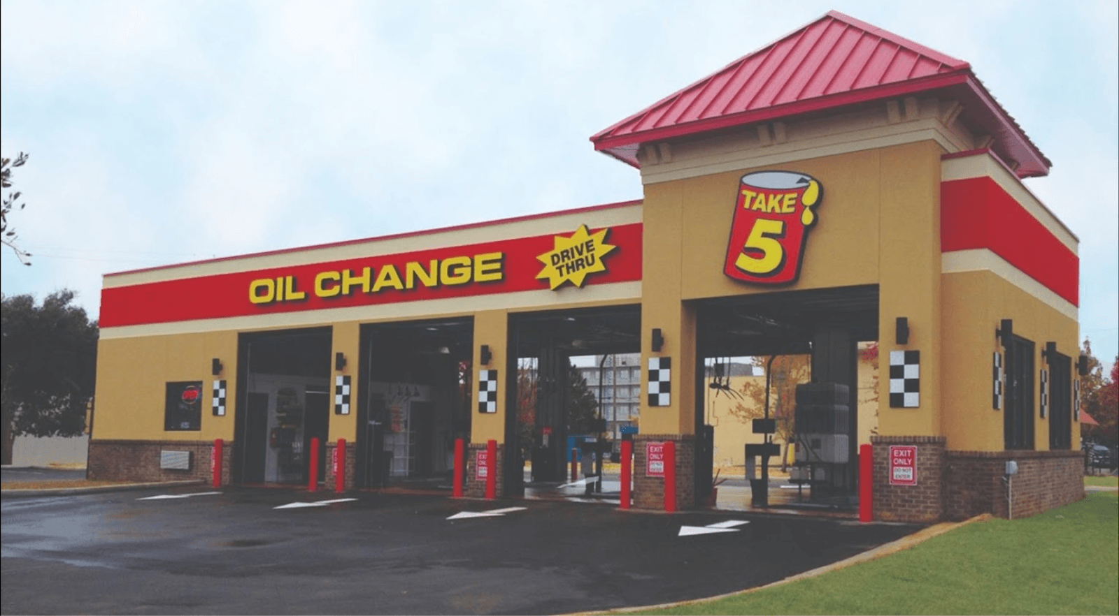 Take 5 Oil Change, photo 2