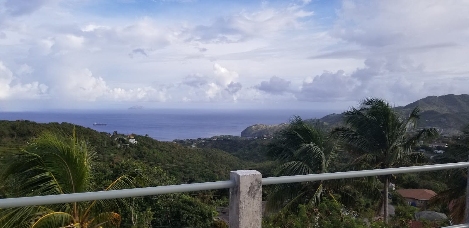 Doreen's Apartment, mongo hill, St John