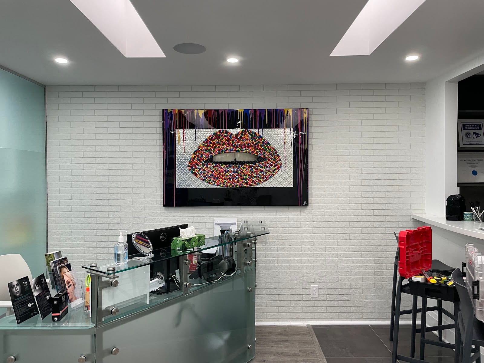 Art Hanging, photo 4