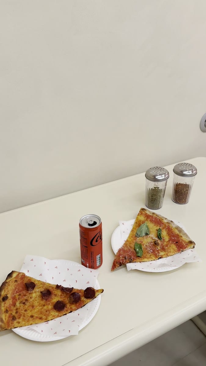 Jay's Pizza, photo 2