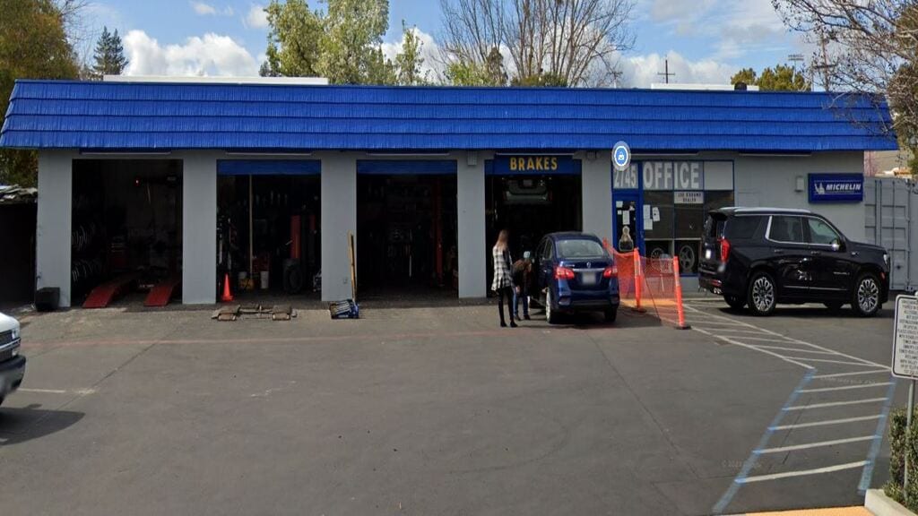 Joe D'Adamo Tire and Auto Repair, photo 2