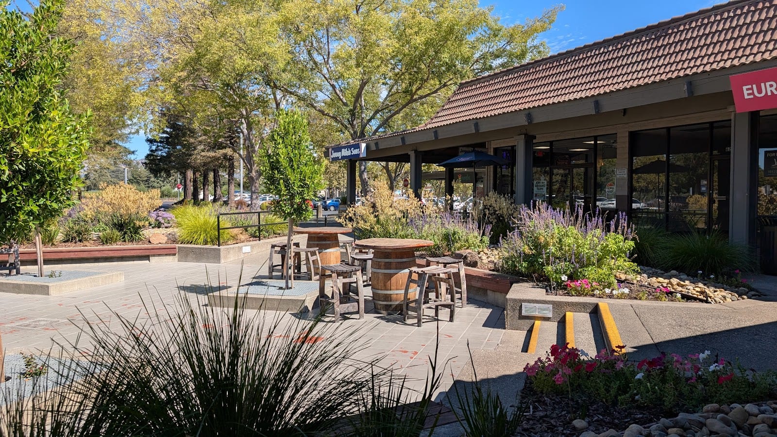 Silverado Plaza, photo 4
