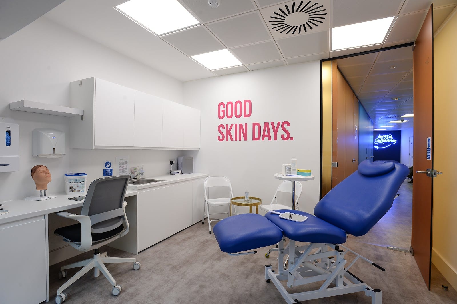 The Academy Clinic Copthall Avenue, photo 2