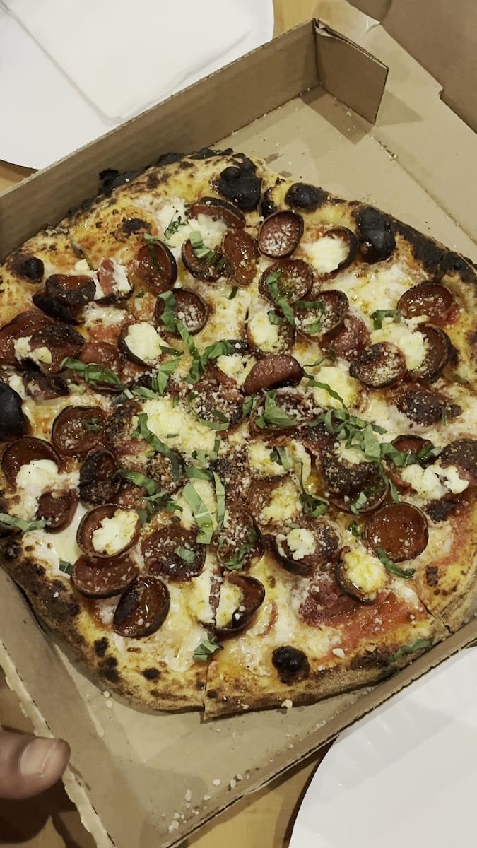 Sliceadelic pizza food truck, photo 2
