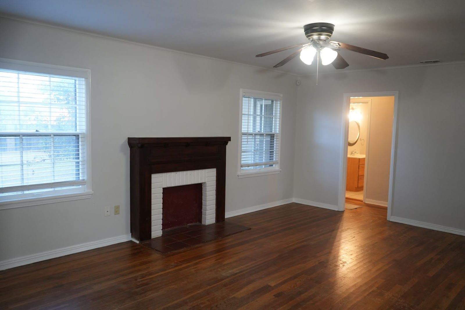 Rent 806, photo 3