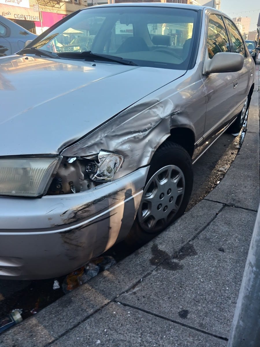 Pro Image Auto Collision, photo 3