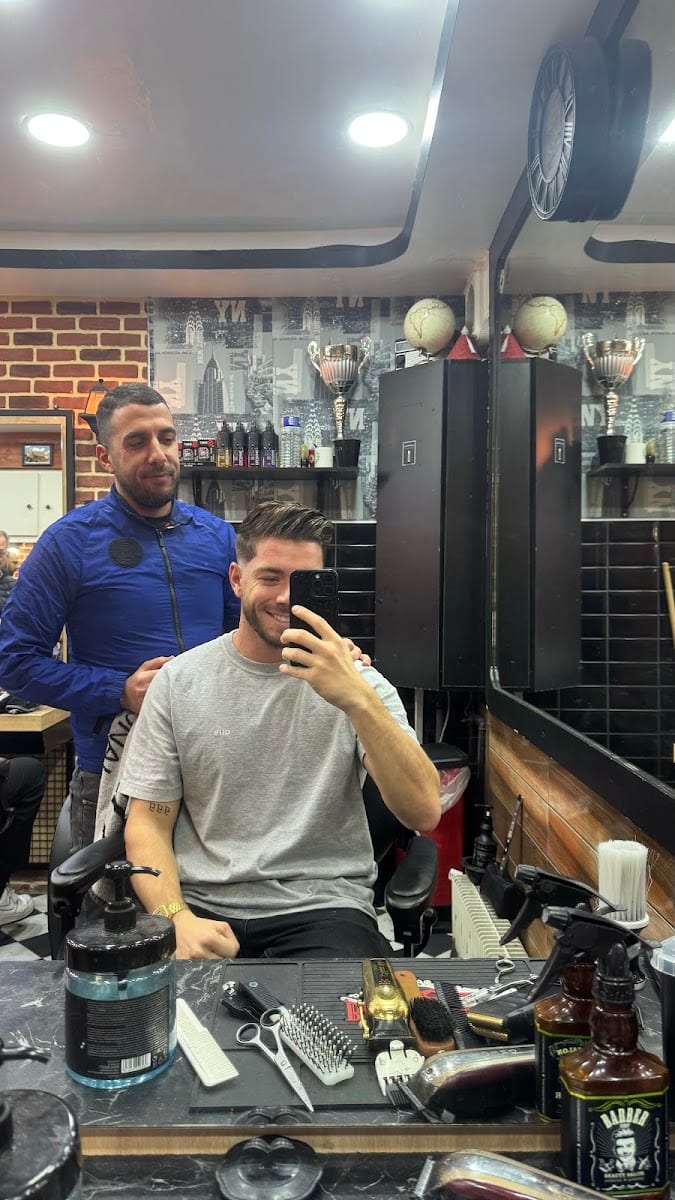 Coiffeur Maxime barber shop