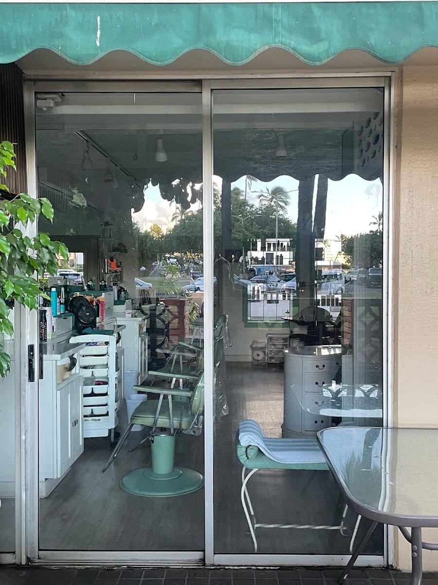 Salon at Kaimana, photo 4
