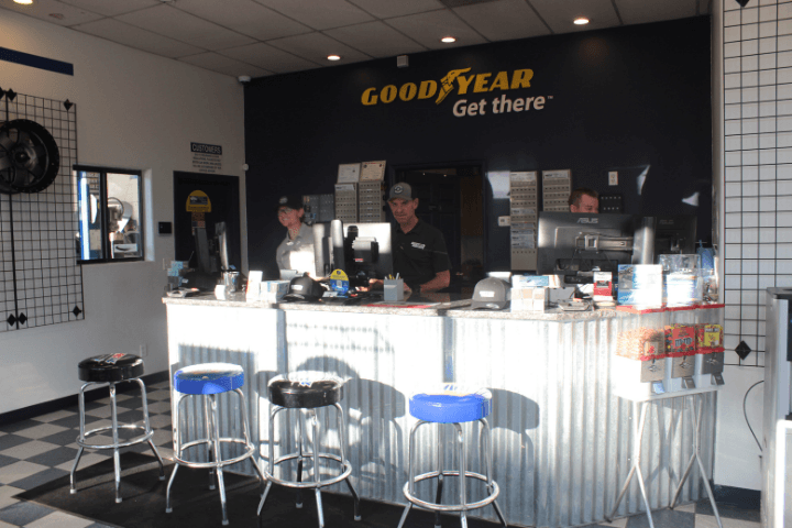 Burt Brothers Tire & Service, photo 3