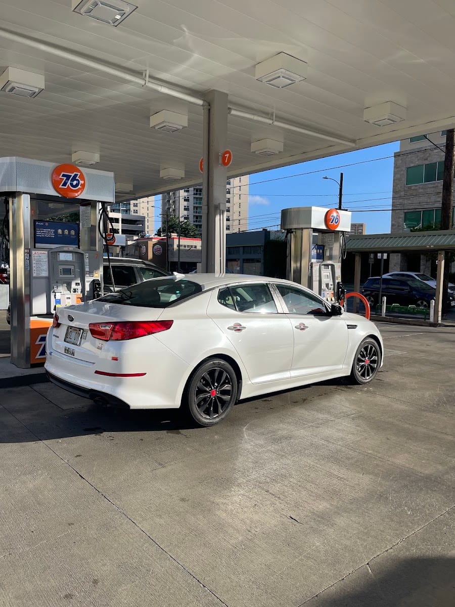 Dons Makiki Service 76 prowash
