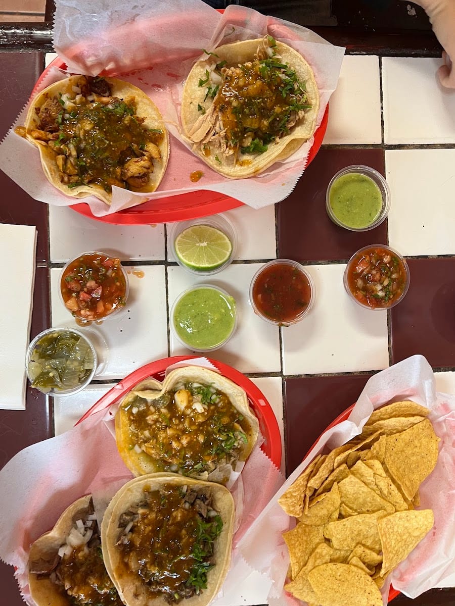 Taqueria El Farolito, photo 3