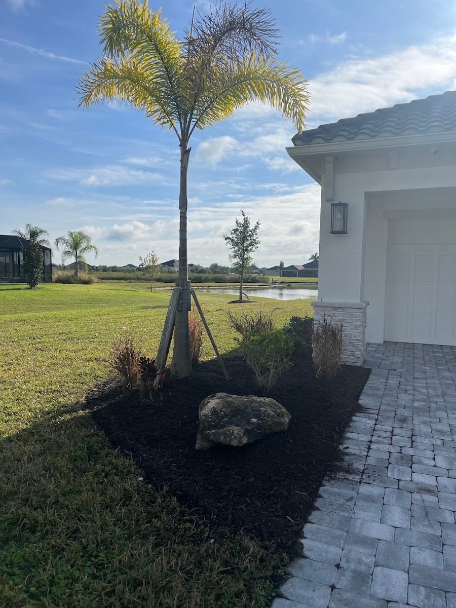 HANSEN LAWN AND LANDSCAPE LLC, photo 2