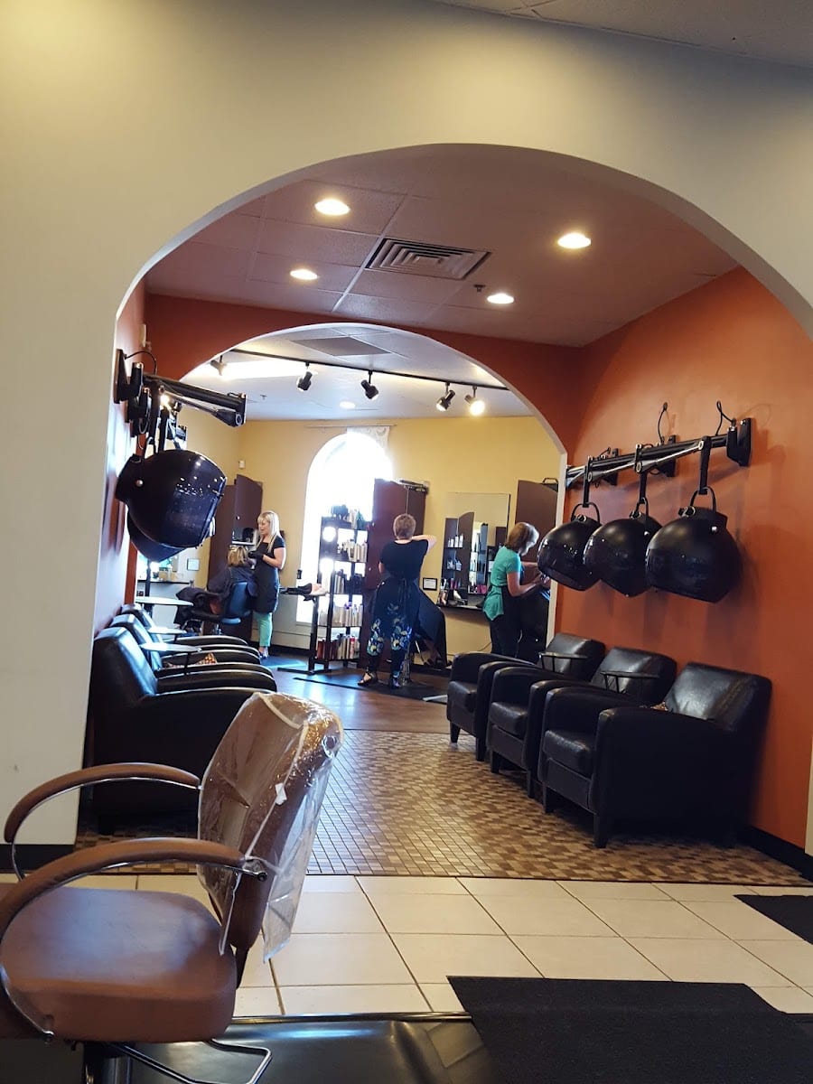 Tangles Salon & Spa