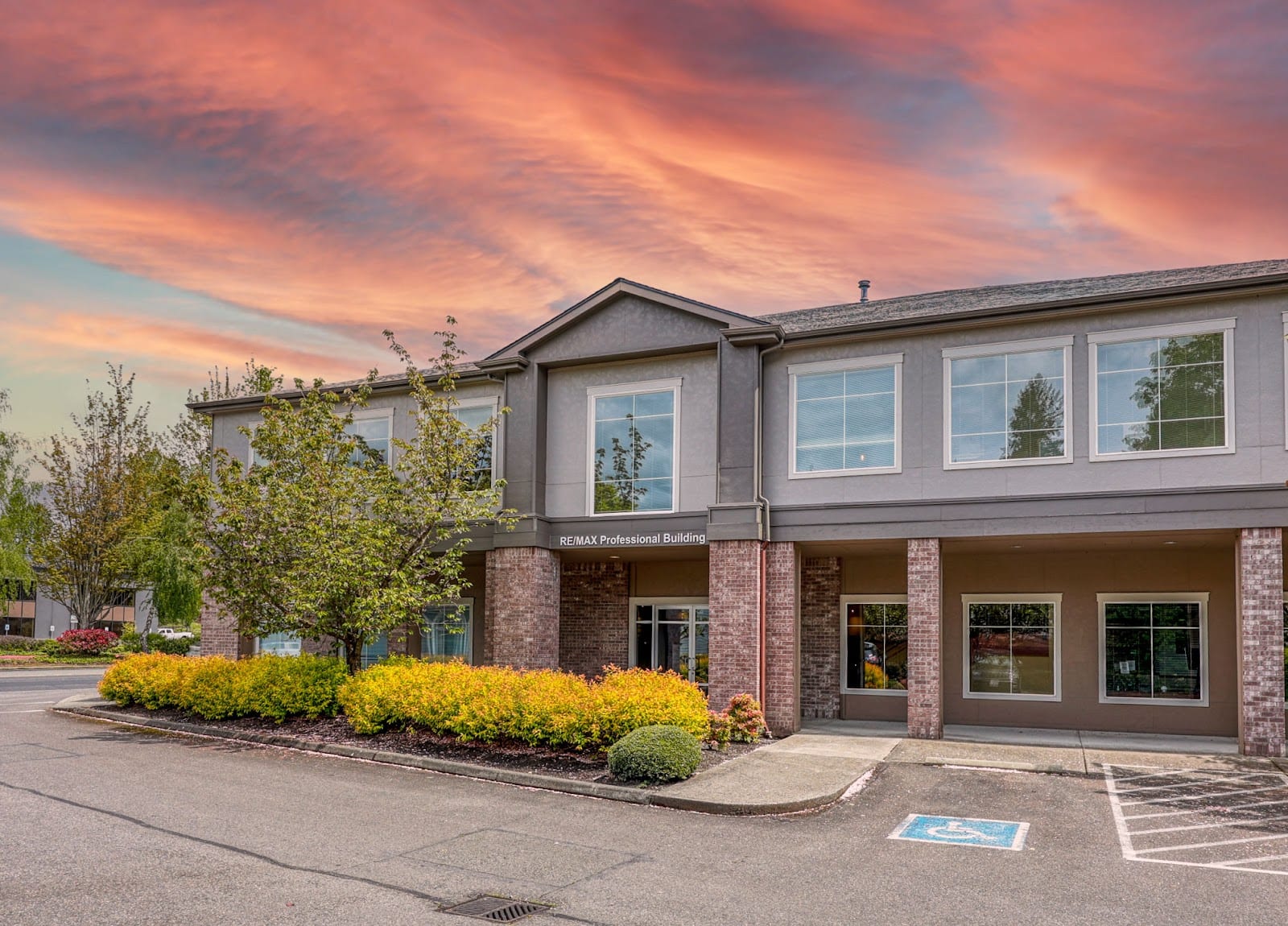 REMAX Northwest Olympia WA, photo 3