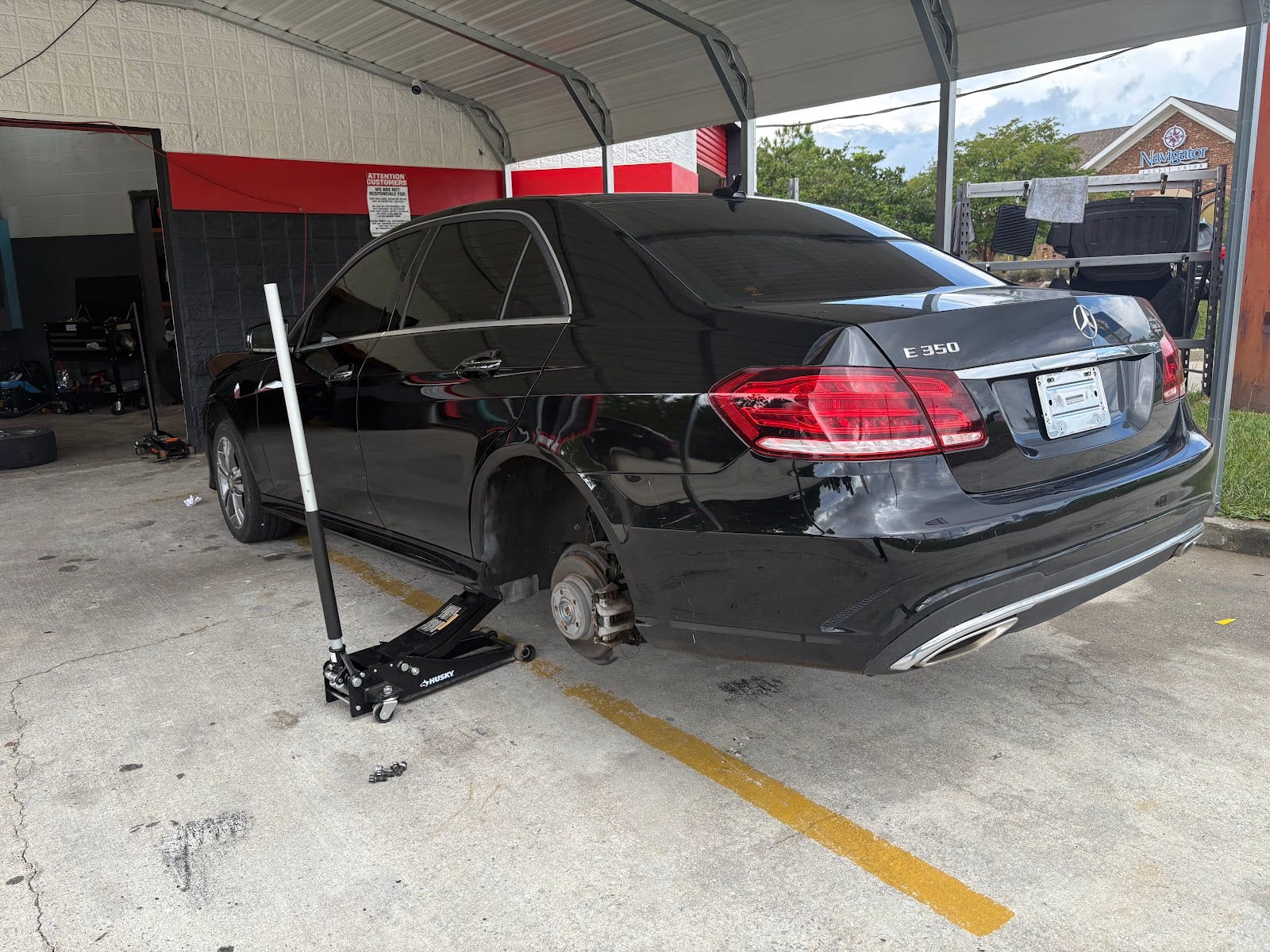 Friends Auto & Tire and mobile tire service 24 hours