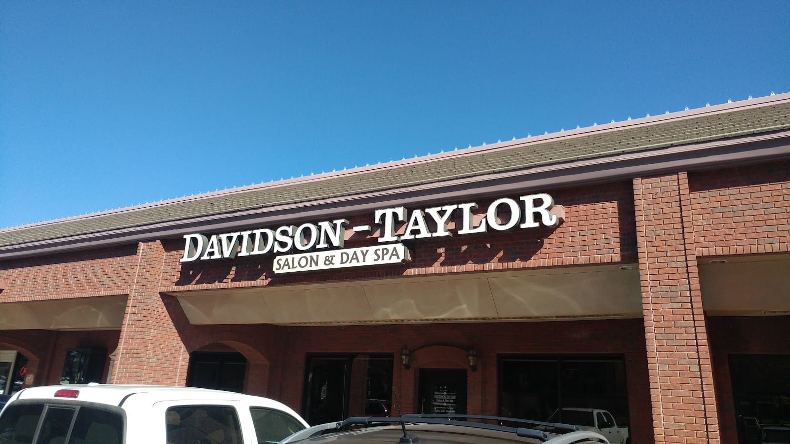 DT Salon Suites & Spa