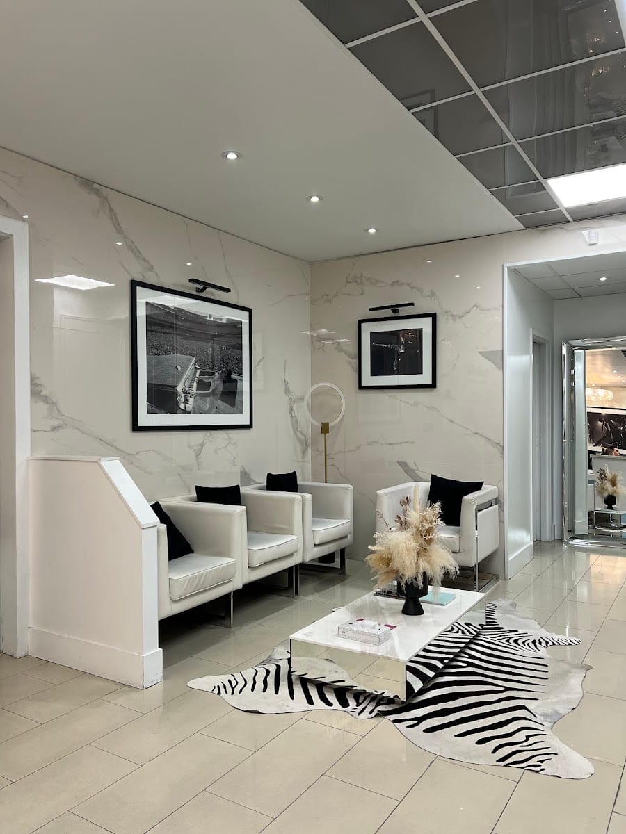 Beauty Bar Medical Clinic - Yorkville, photo 3