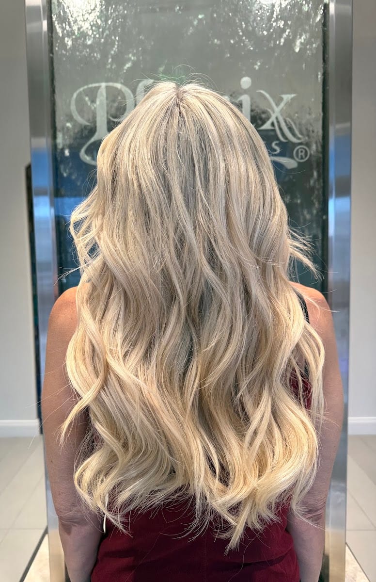 Mane and Foil Hair Studio