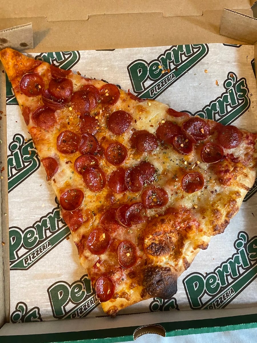 Perri's Pizzeria, photo 3