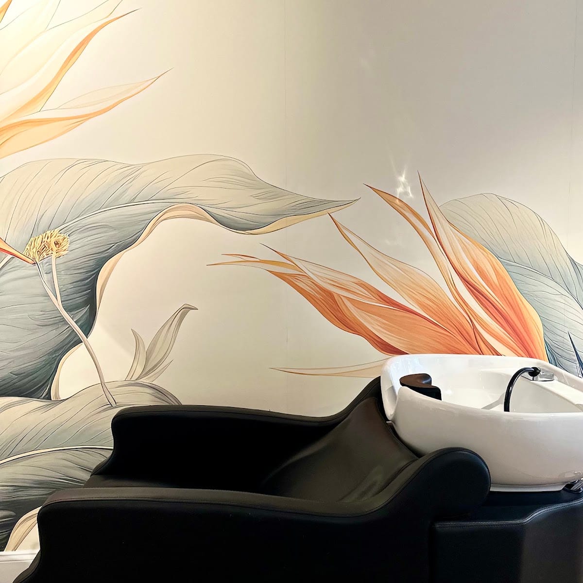 Cha Cha Hair Salon, photo 3