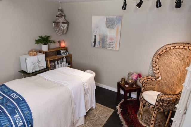 Pono A Skincare & Waxing Boutique