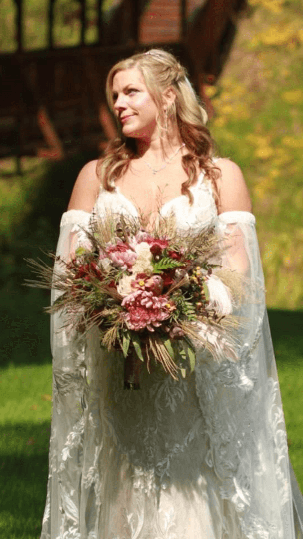Wild N Blooming Bouquets, photo 2