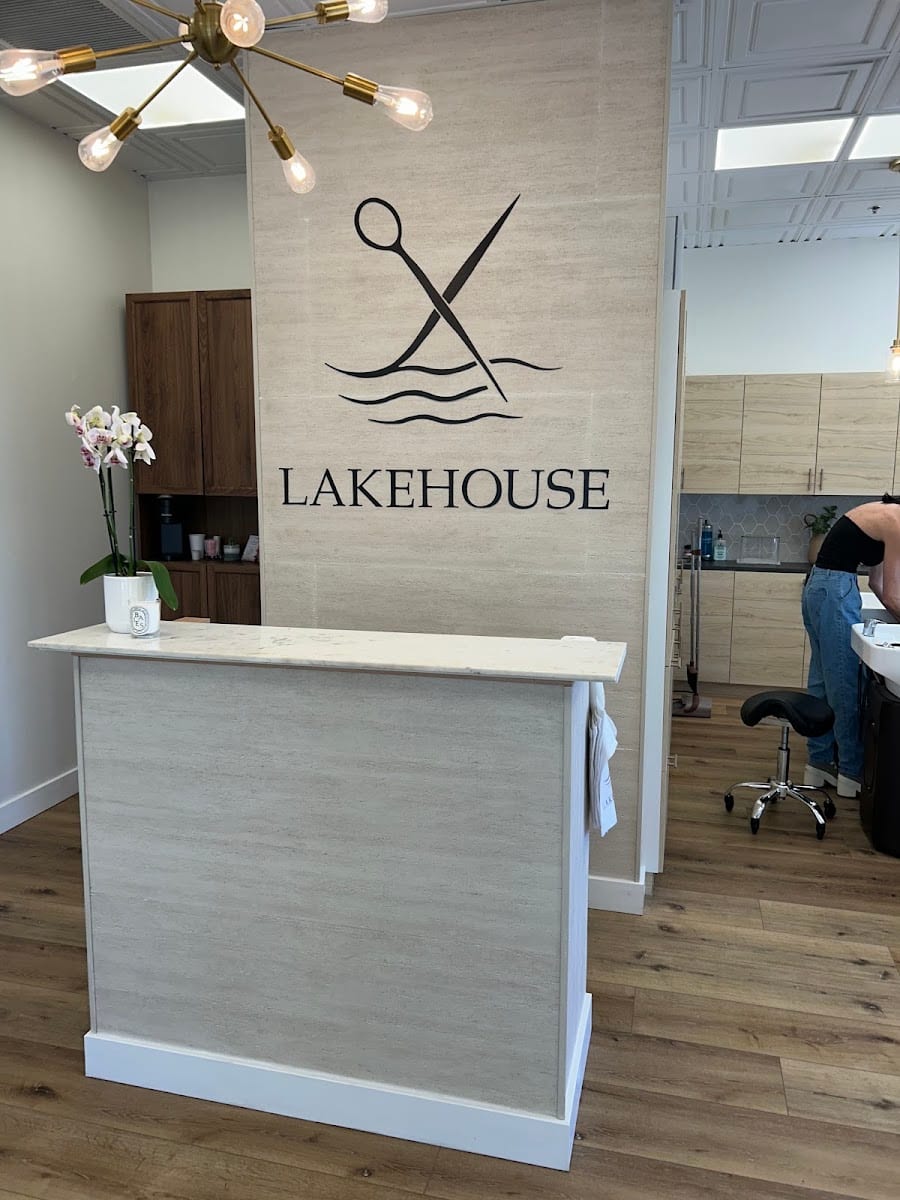 LAKEHOUSE, photo 2