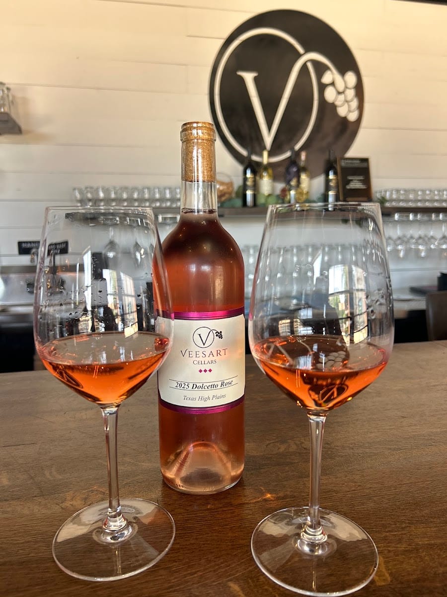 The Crush Pad by Veesart Cellars