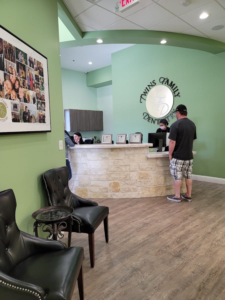 Twins Family Dentistry at Stonebrook Pkwy