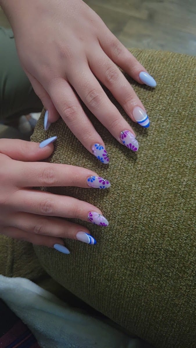 Elegant Nails, photo 3