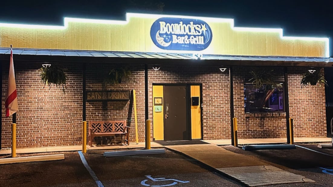 Boondocks Bar & Grill, photo 2