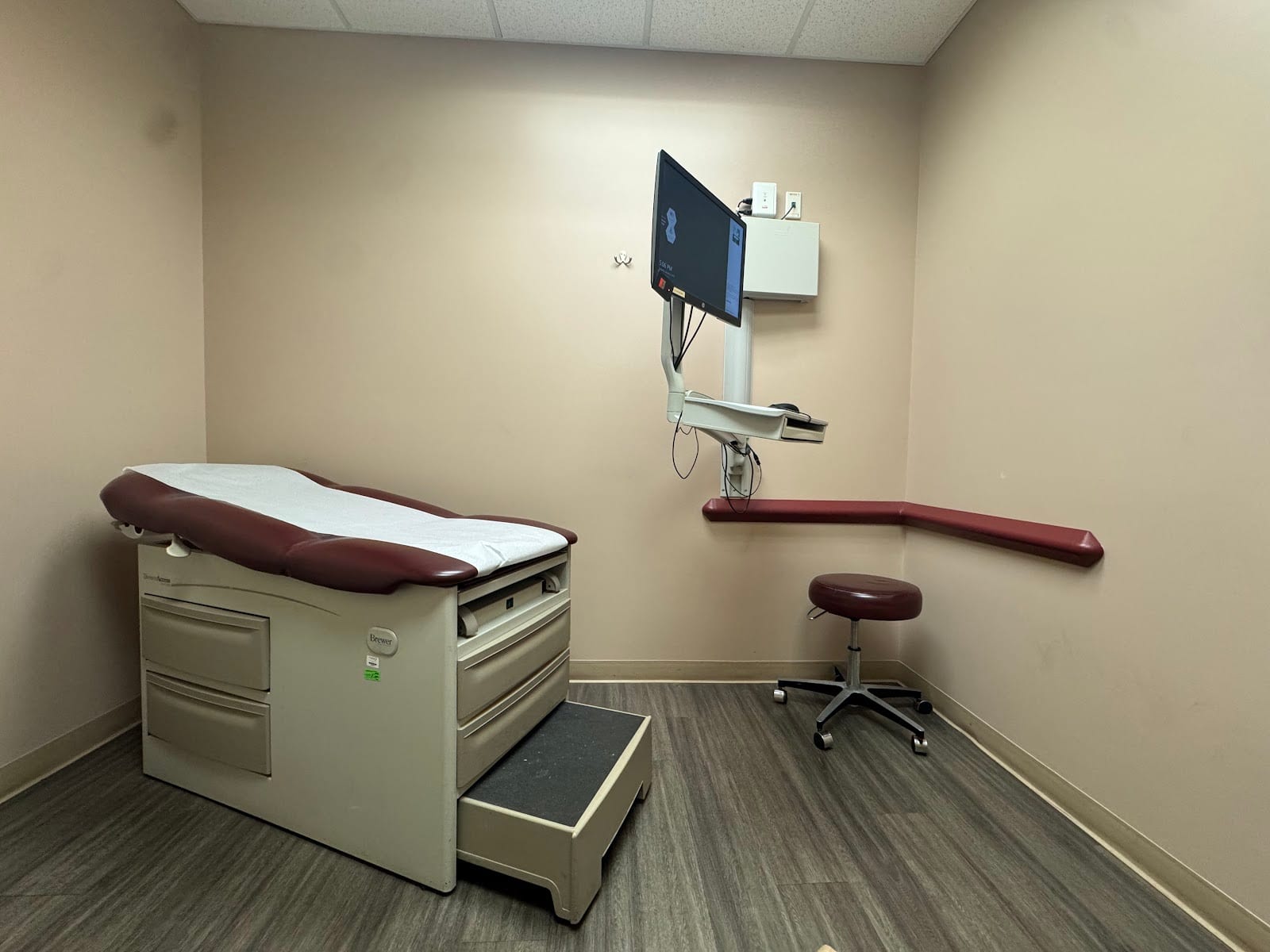 MD Express Urgent Care Hampton, photo 3