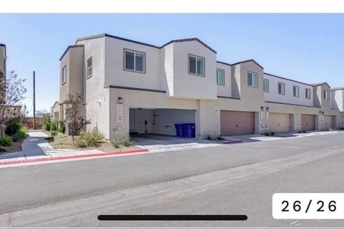 Landing | Stylish 2BD, Pool, Gym
