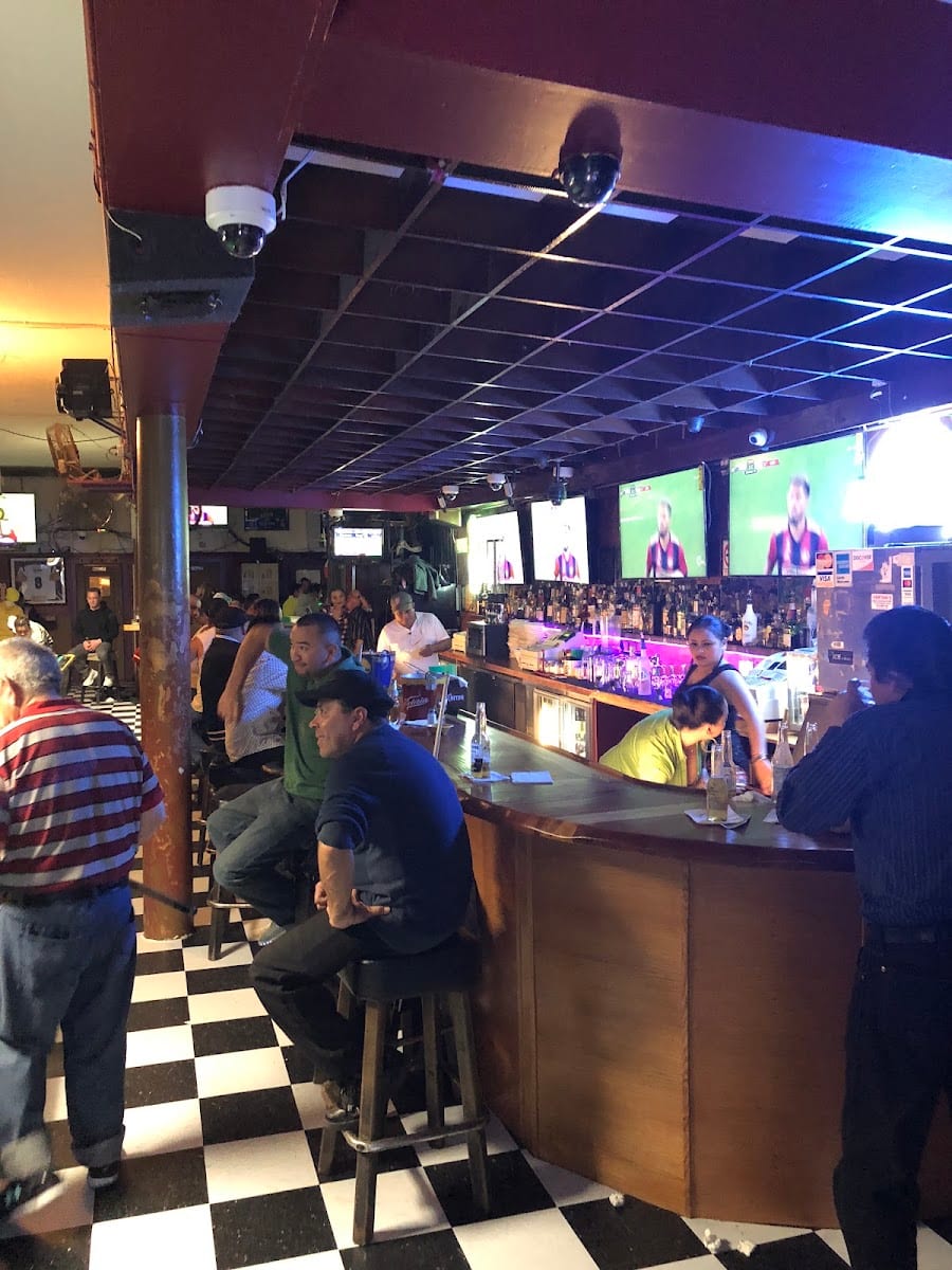 El Trebol Bar, photo 2