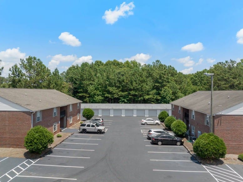 Reaves Place Apartments, photo 2