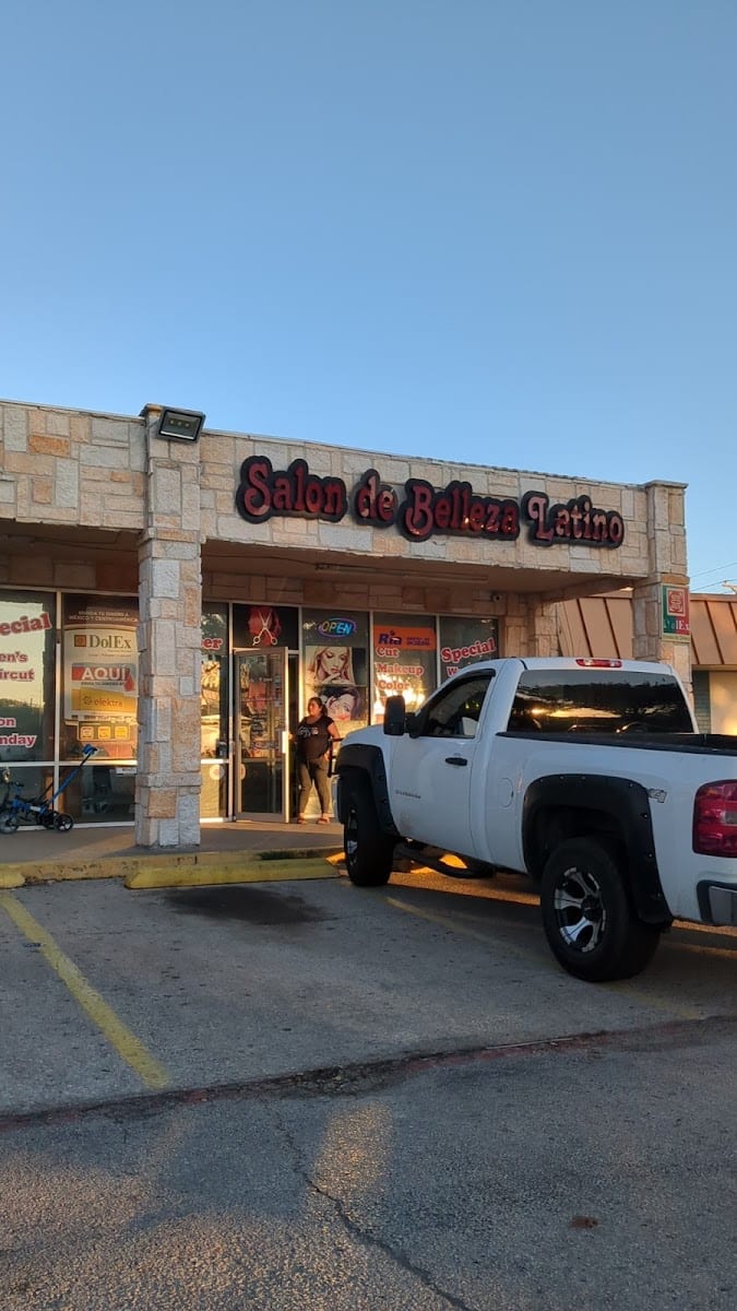 Salon De Belleza Latino