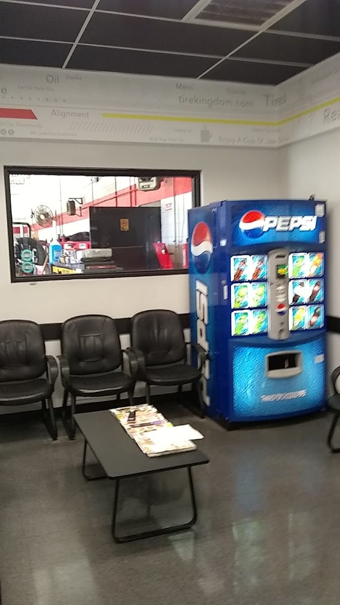 Tire Kingdom, photo 3
