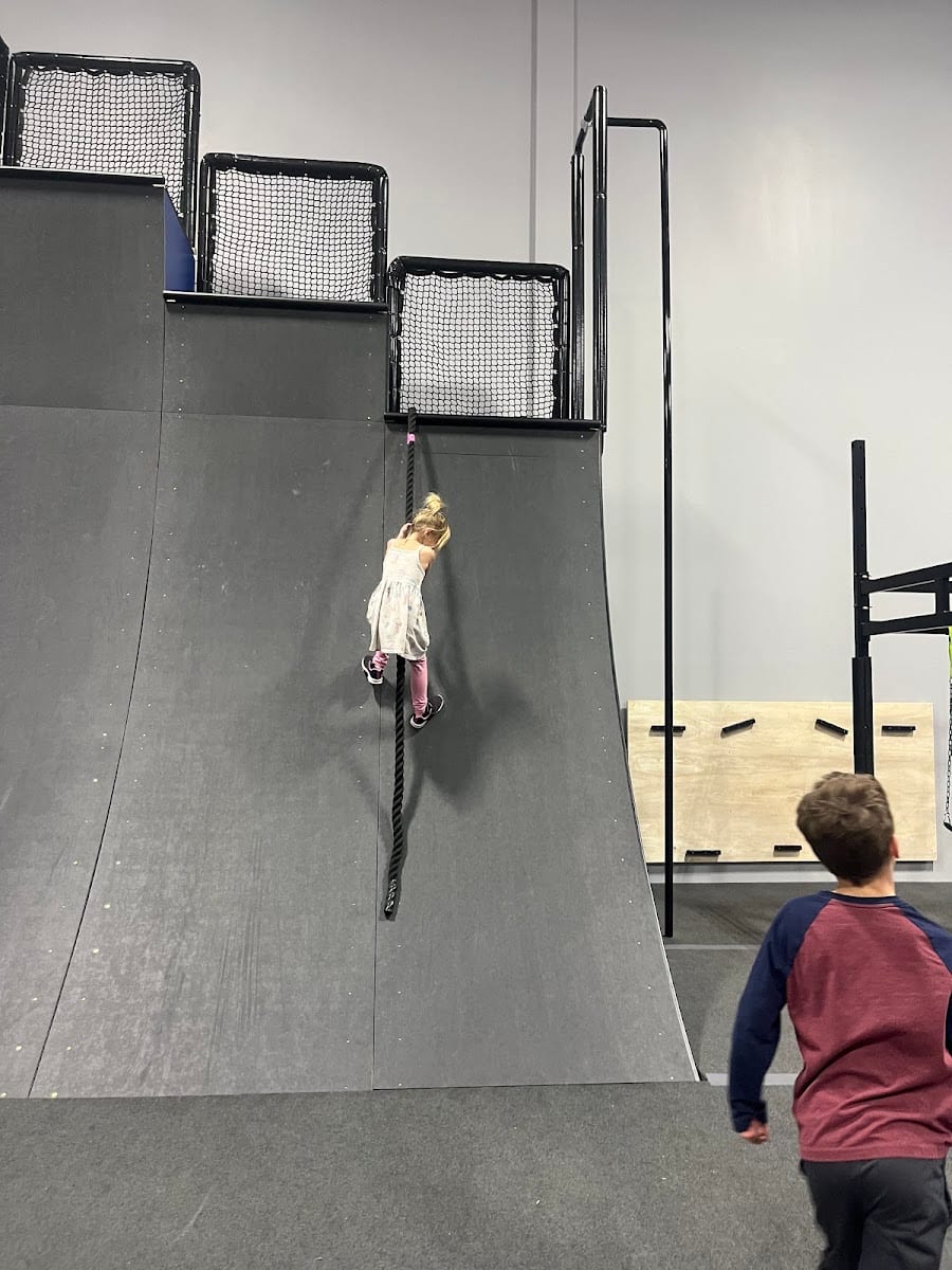 Obstacle Arena - Ninja Warrior, Parkour, Obstacle Course Racing, photo 4