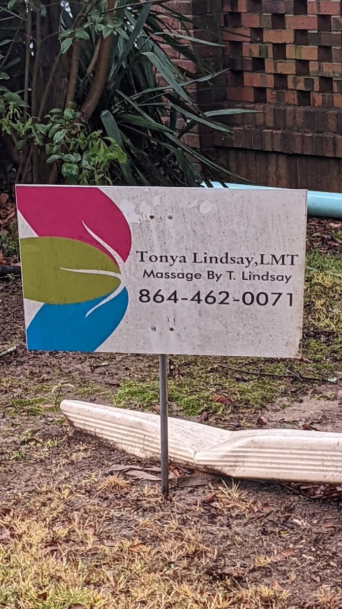 Tonya Lindsay, LMT