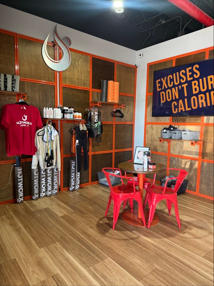 HOTWORX - Lubbock, TX - 19th & Quaker