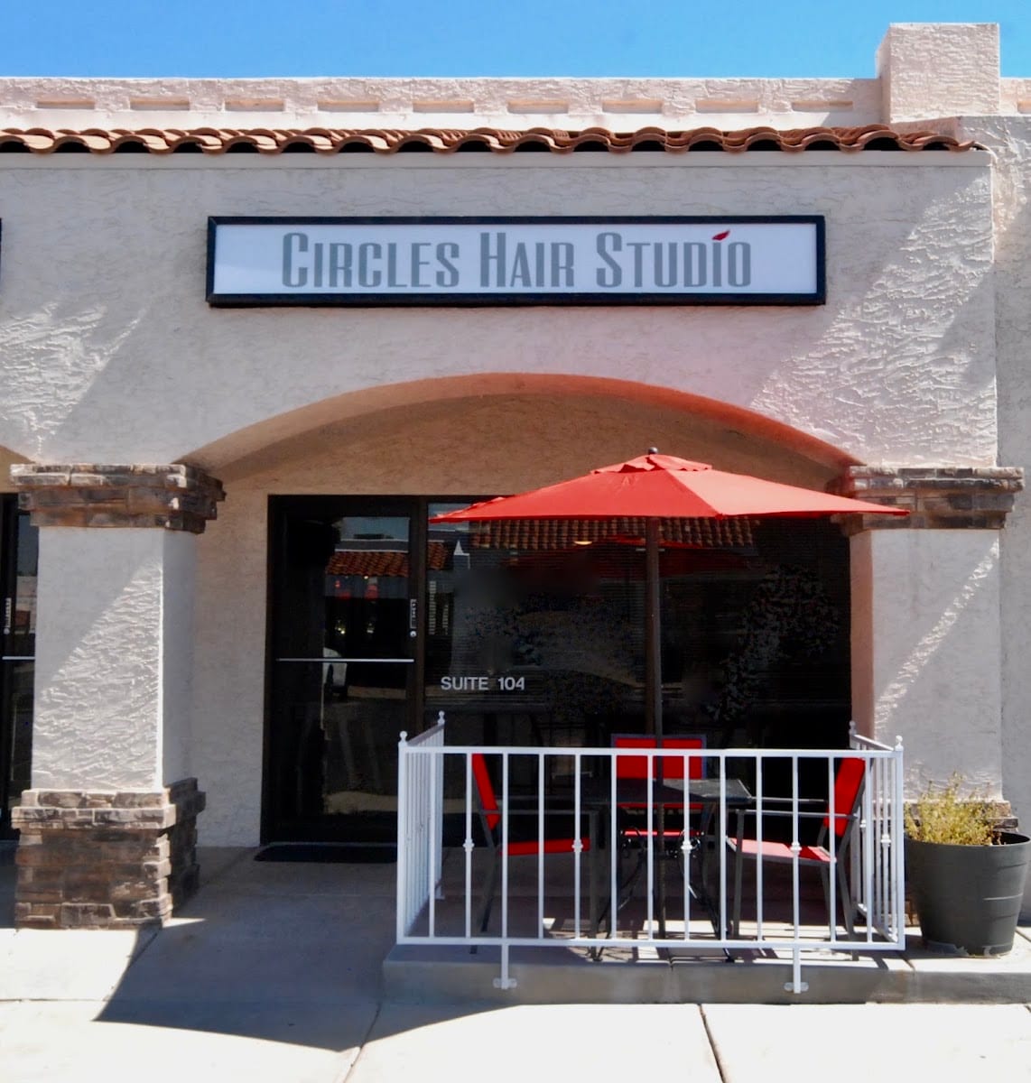 Circles Hair Studio, photo 2