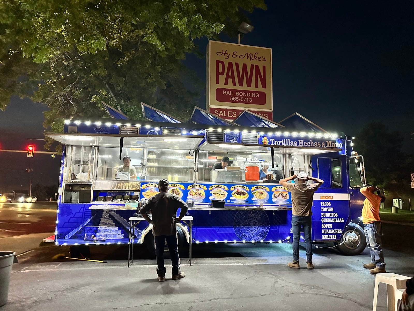 Tacos Estilo DF Food Truck