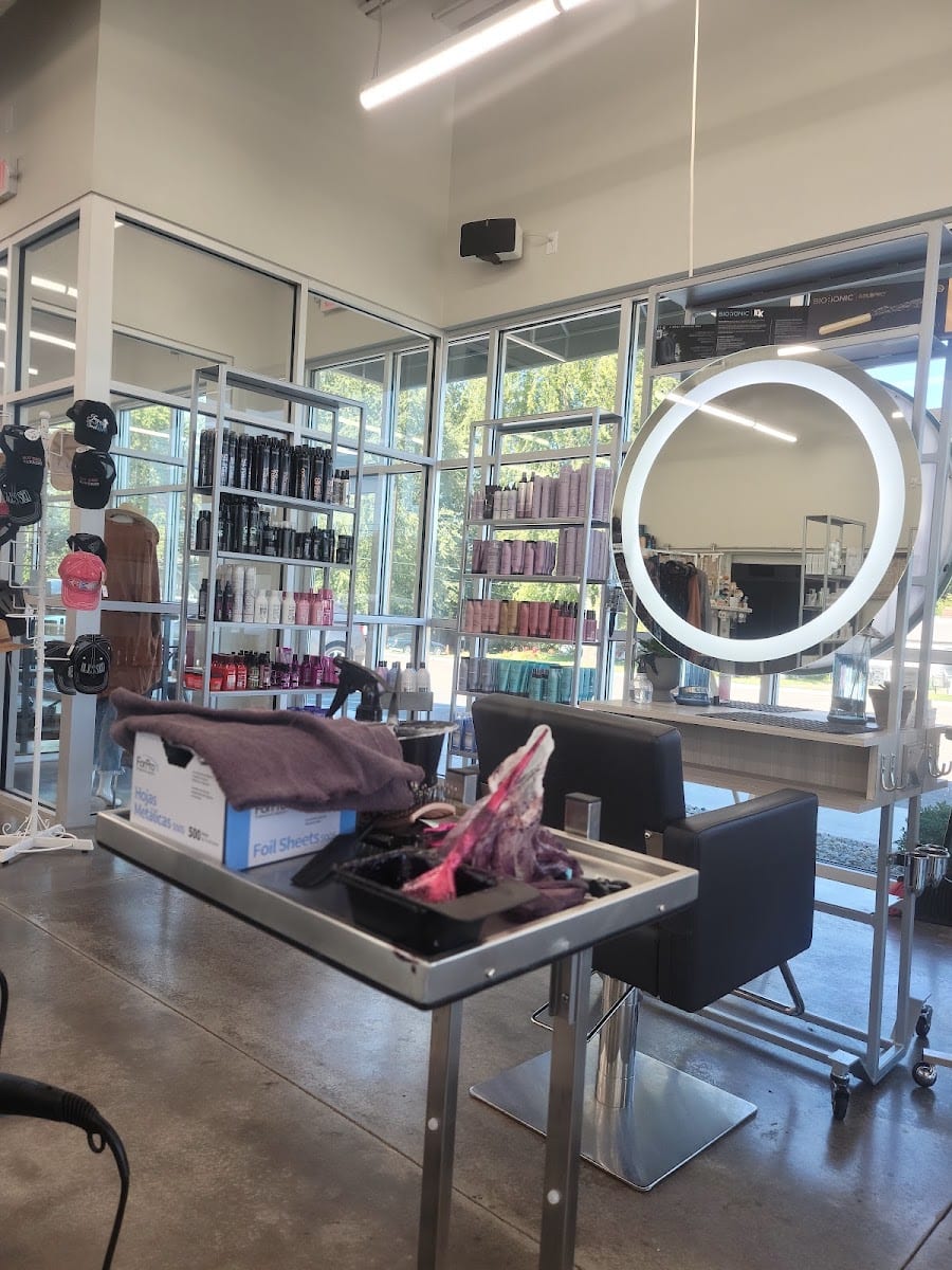 Clipzone Salon and Spa, photo 4