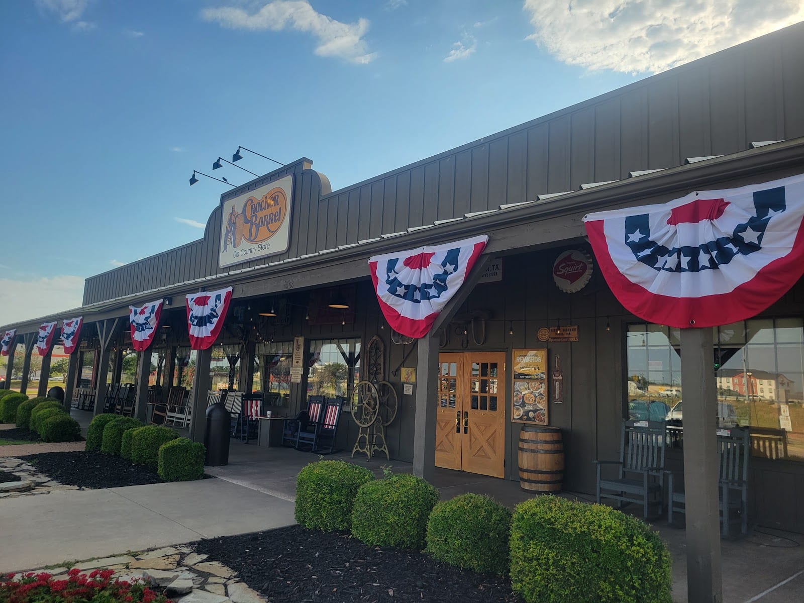 Cracker Barrel Old Country Store, photo 4