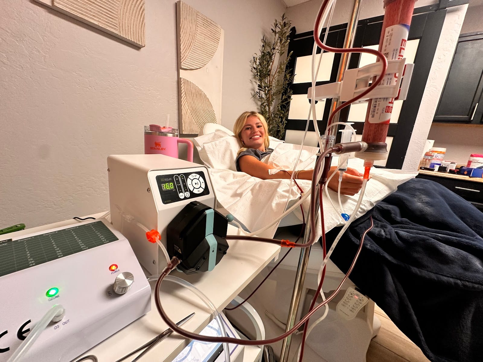 Plasma Clinic - Plasmapharesis (Therapeutic Plasma Exchange) & EBOO Therapy, photo 3