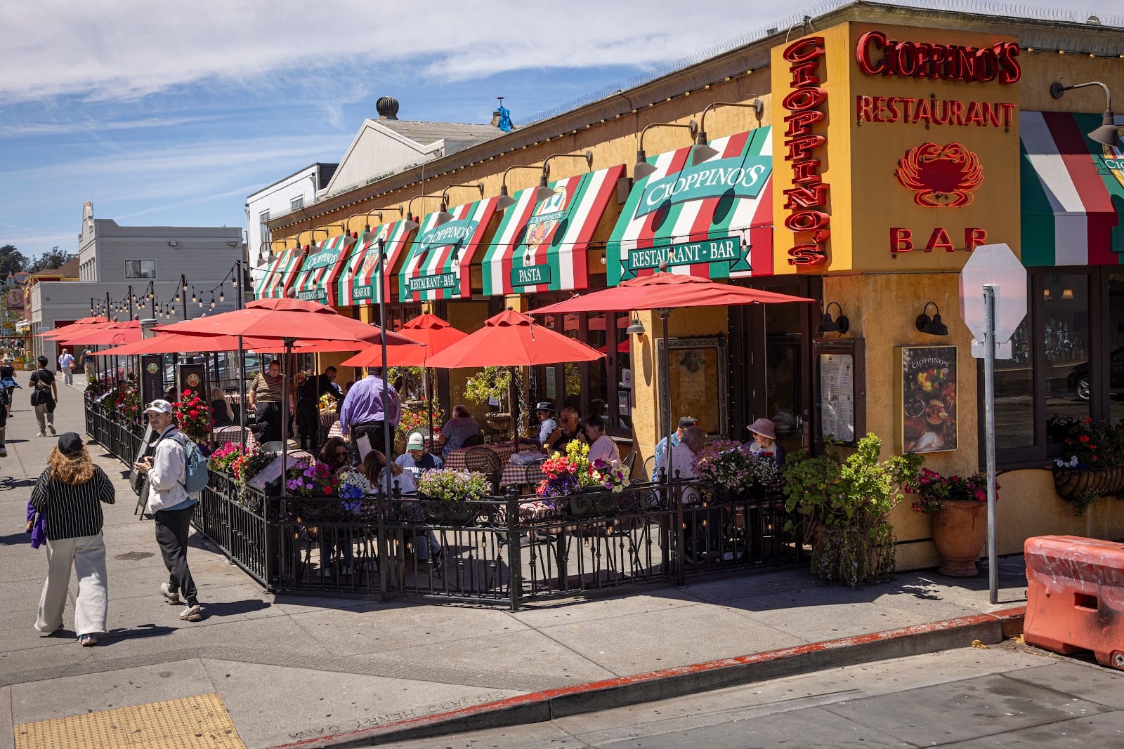 Cioppino's