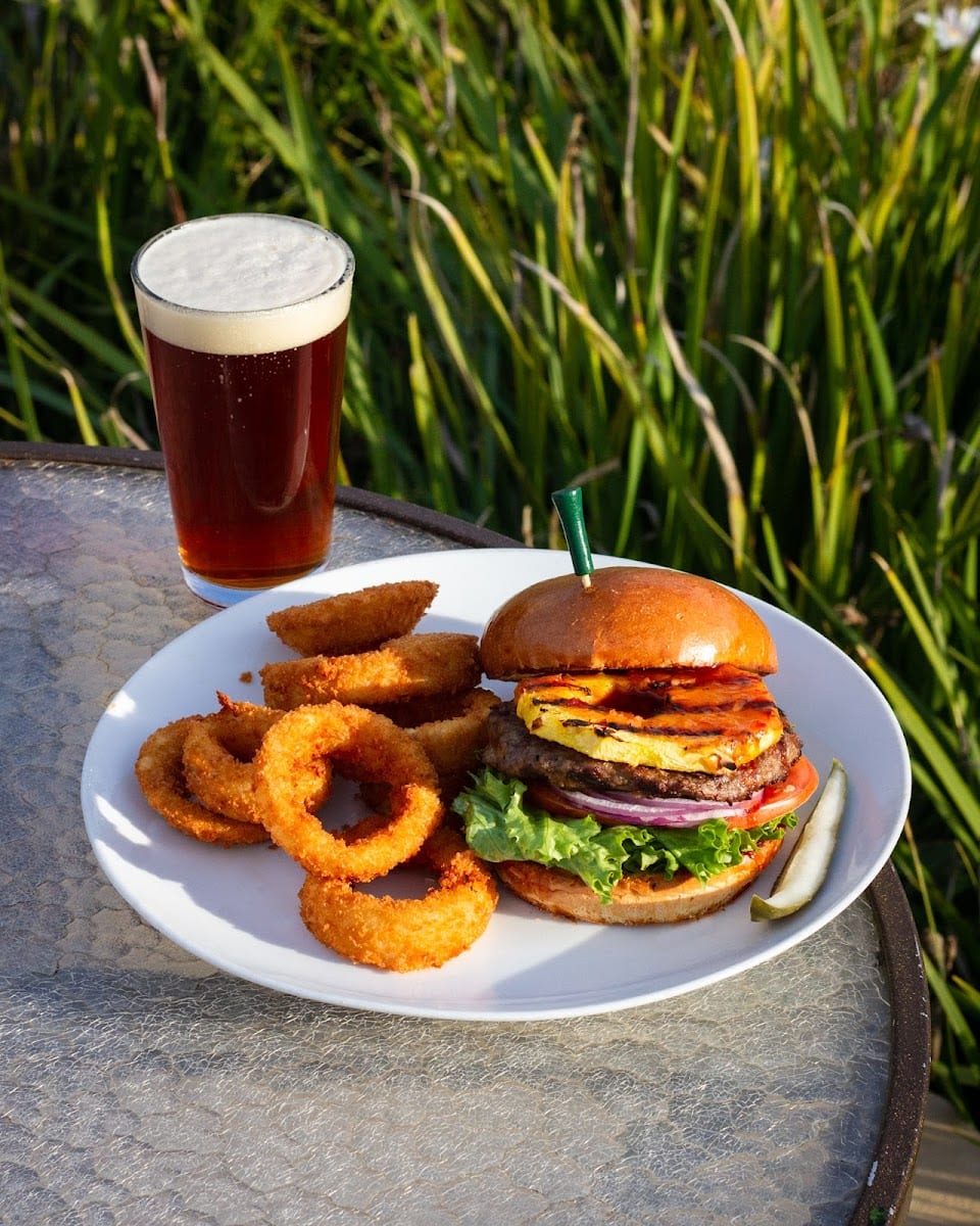 SJH Sports Bar & Grill